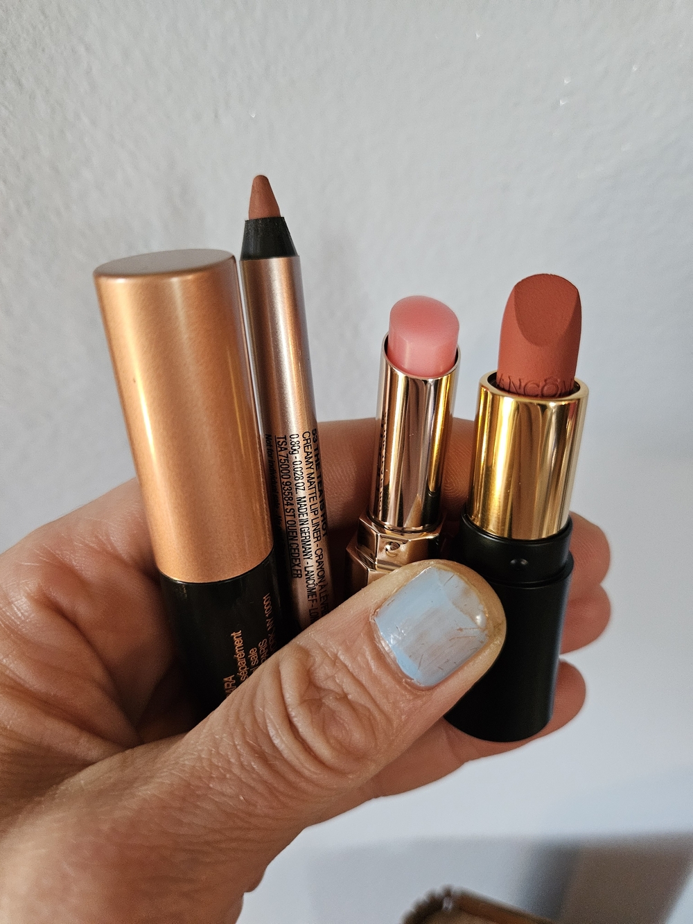 4 Lancôme Lip Set idole mascara.  Mutterglow lip, 274 lip, 53 tea is hot pencil